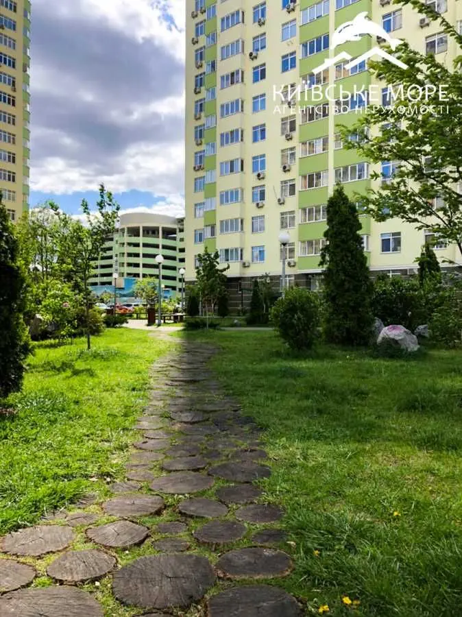 Фото Продаю 3 кімнатну квартиру, 43 кв. м, Воскресенська вул. 16А Київ, ціна: 100000 USD, код 6165