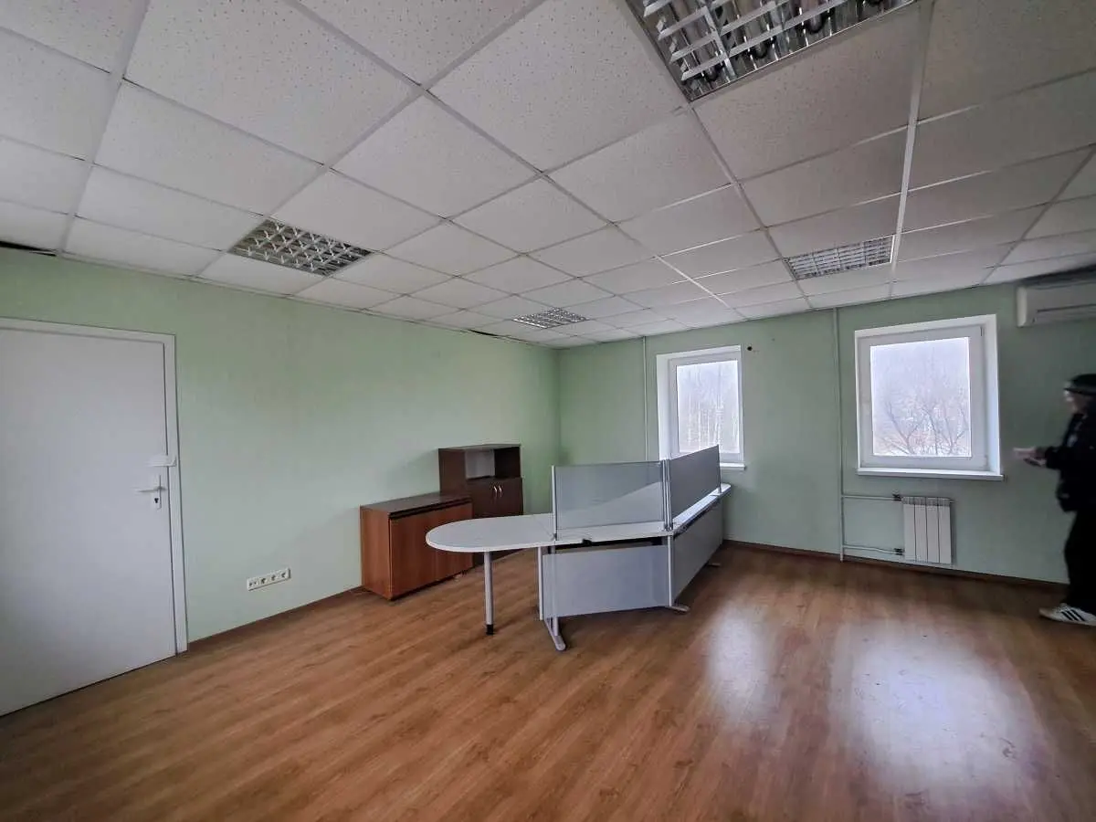 Фото Продаю склад, 1655 кв. м, Новопромислова вул.  Вишгород, ціна: 1100000 EUR, код 6174