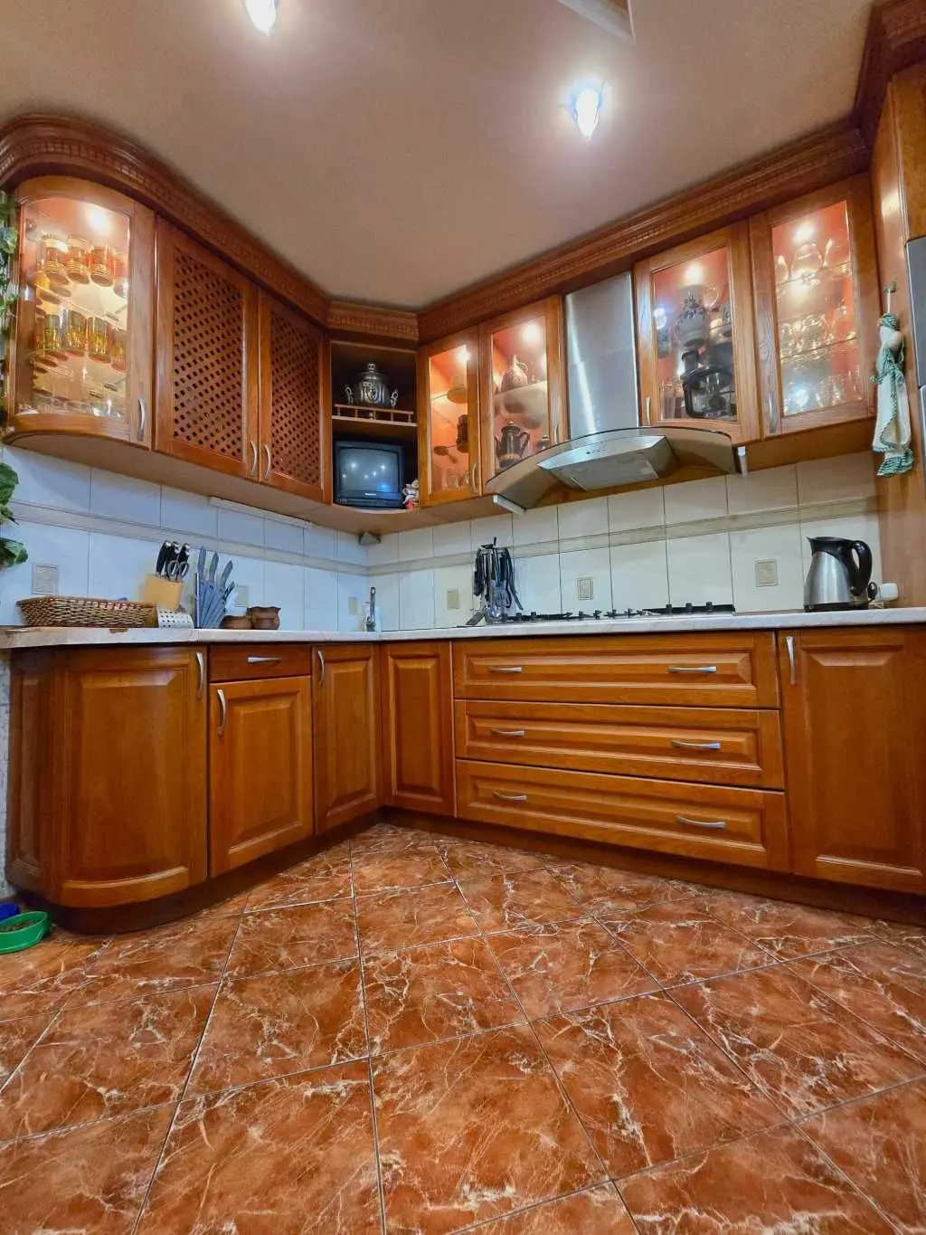 Фото Продаю 2-комнатную квартиру, 67 кв. м, Академический пер.  Белая Церковь, цена: 78000 USD, код 6183