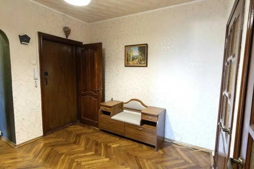 Фото Selling a 3-room apartment, 76 sq.m., Kvitnevyi Lane 12 Kyiv, price: 77000 USD, code 6192