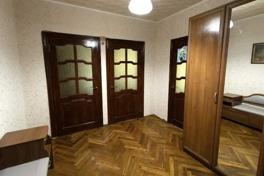Фото Selling a 3-room apartment, 76 sq.m., Kvitnevyi Lane 12 Kyiv, price: 77000 USD, code 6192