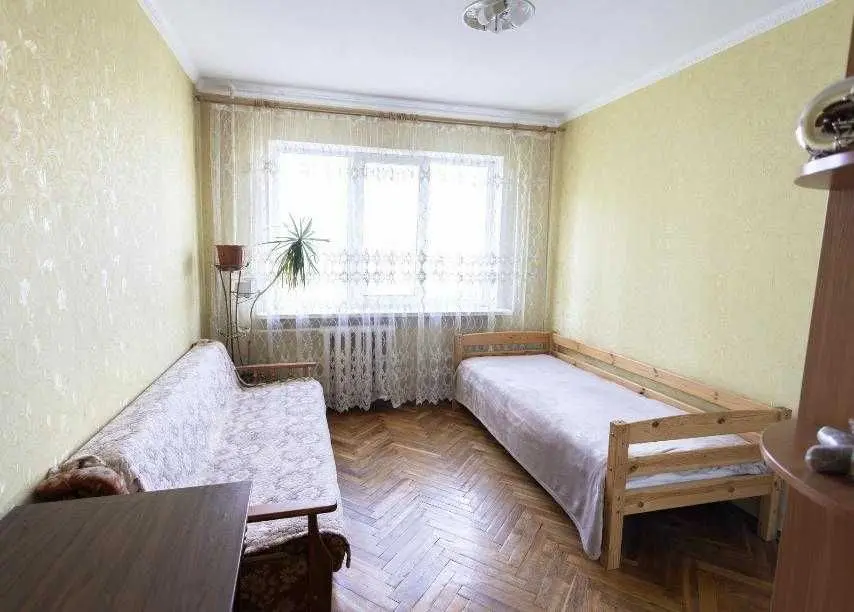 Фото Selling a 3-room apartment, 76 sq.m., Kvitnevyi Lane 12 Kyiv, price: 77000 USD, code 6192