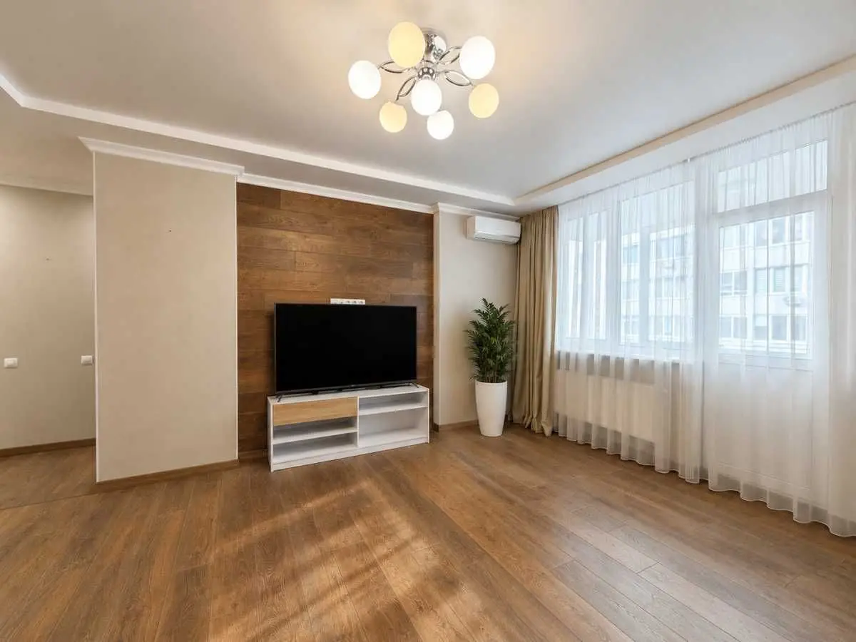Фото Selling a 1-room apartment, 52 sq.m., Mykhaila Derehusa Street  Kyiv, price: 126800 USD, code 6193