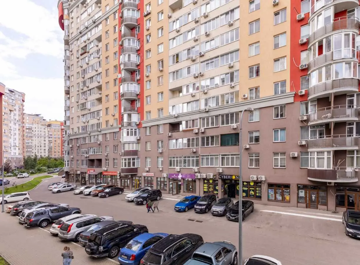 Фото Selling a 1-room apartment, 52 sq.m., Mykhaila Derehusa Street  Kyiv, price: 126800 USD, code 6193