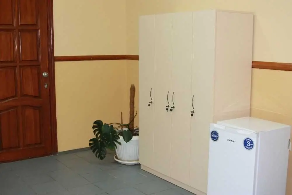 Фото Зняти 6 кімнатну квартиру, Віскозна вул.  Київ в довгострокову оренду, ціна: 5700 UAH, код 6196