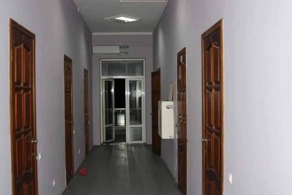 Фото Зняти 6 кімнатну квартиру, Віскозна вул.  Київ в довгострокову оренду, ціна: 5700 UAH, код 6196