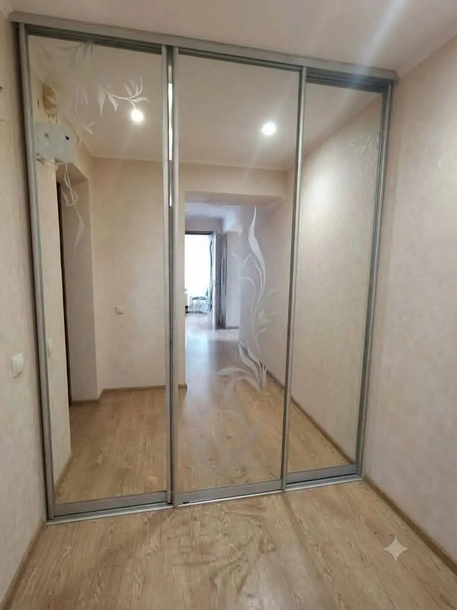 Фото Продаю 4 кімнатну квартиру, 79.2 кв. м, Білоцерківська вул.  Тараща, ціна: 60000 $, код 6213