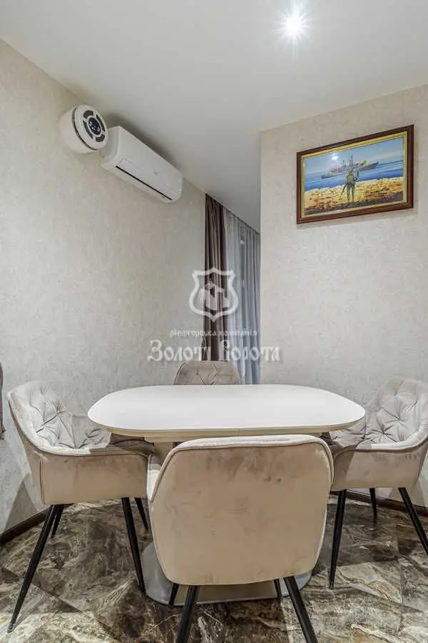 Фото Продаю 1-комнатную квартиру, 48 кв. м, Каменская ул. (Днепродзержинская)  Киев, цена: 49900 USD, код 6215