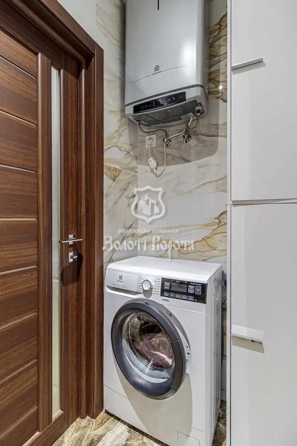 Фото Продаю 1-комнатную квартиру, 48 кв. м, Каменская ул. (Днепродзержинская)  Киев, цена: 49900 USD, код 6215