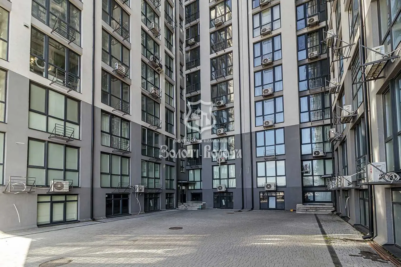 Фото Продаю 1-комнатную квартиру, 48 кв. м, Каменская ул. (Днепродзержинская)  Киев, цена: 49900 USD, код 6215