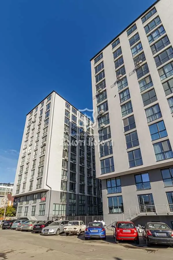 Фото Продаю 1-комнатную квартиру, 48 кв. м, Каменская ул. (Днепродзержинская)  Киев, цена: 49900 USD, код 6215