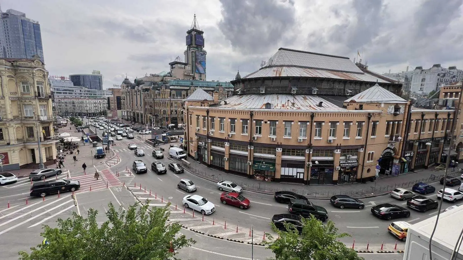Фото Арендовать офис, Бессарабская пл. 5 Киев в долгосрочную аренду, цена: 2500 USD, код 6226