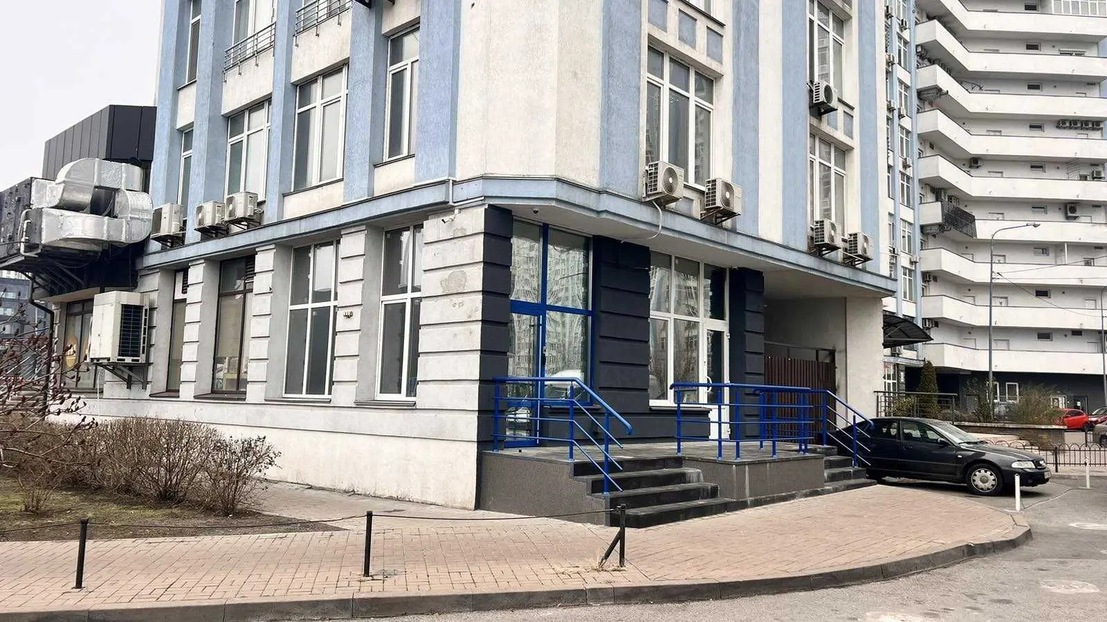 Фото Арендовать офис, Днепровская набережная 26ж Киев в долгосрочную аренду, цена: 120000 UAH, код 6229