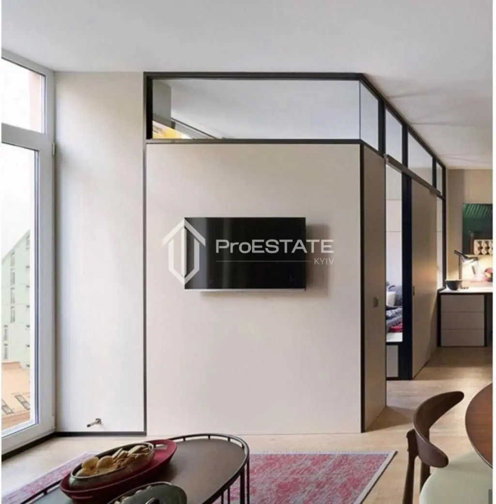 Фото Selling a 1-room apartment, 44 sq.m., Reheneratorna Street  Kyiv, price: 95000 USD, code 6234