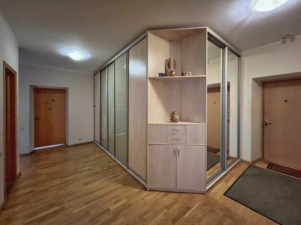 Фото Продаю 3-комнатную квартиру, 115.5 кв. м, Прилужная ул. 4/15 Киев, цена: 155000 USD, код 6239