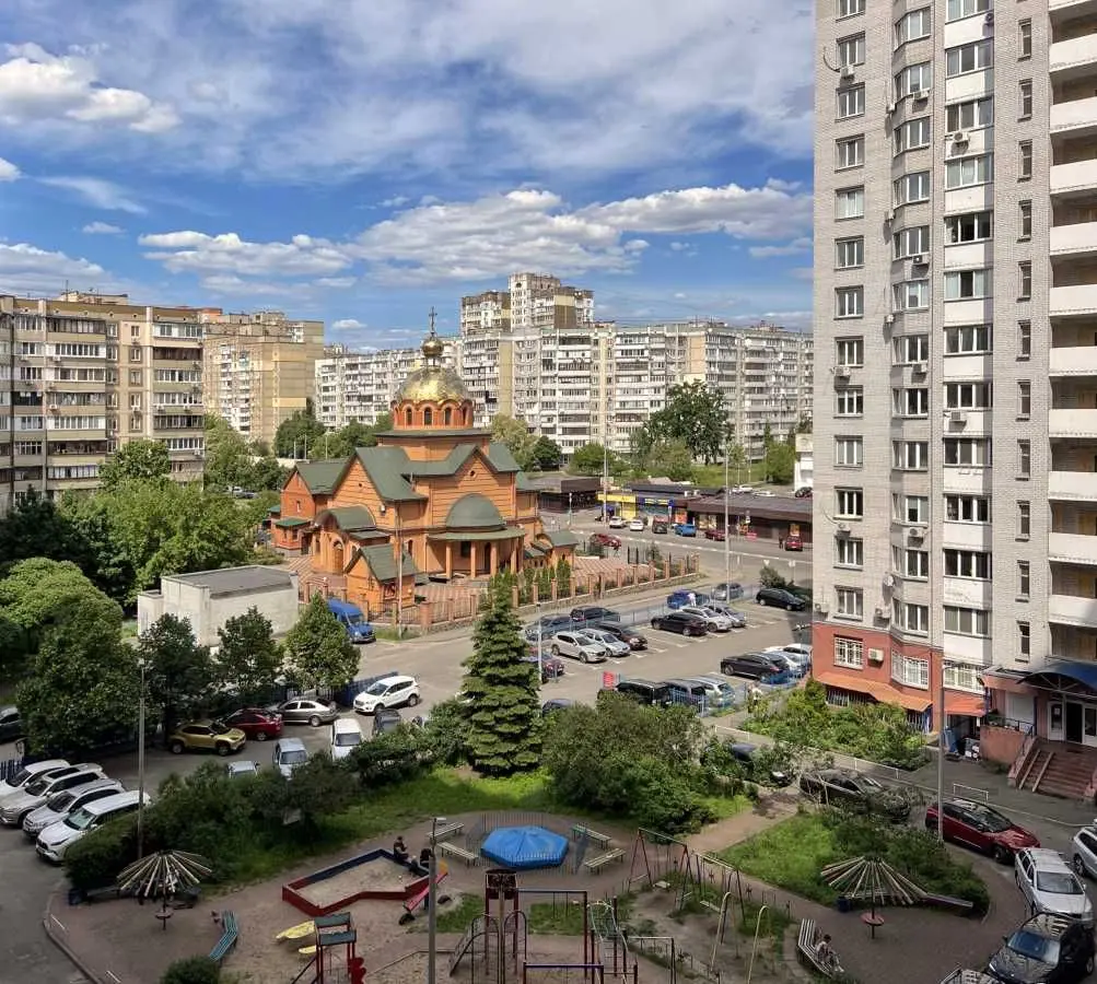 Фото Продаю 3-комнатную квартиру, 115.5 кв. м, Прилужная ул. 4/15 Киев, цена: 155000 USD, код 6239