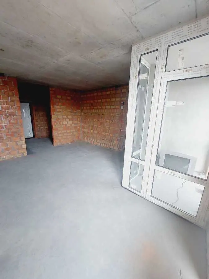 Фото Продаю 1 кімнатну квартиру, 37 кв. м, Зарічна вул. 6к3 Київ, ціна: 68300 USD, код 6244