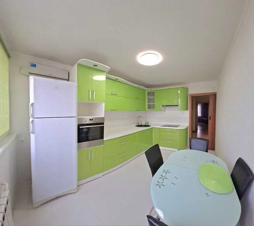 Фото Продаю 3 кімнатну квартиру, 71.6 кв. м, Моторна вул.  Київ, ціна: 87000 USD, код 6245