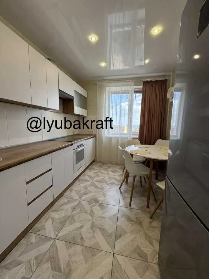 Фото Продаю 2-комнатную квартиру, 51 кв. м, Золочевская ул. 21 Харьков, цена: 44000 USD, код 6248