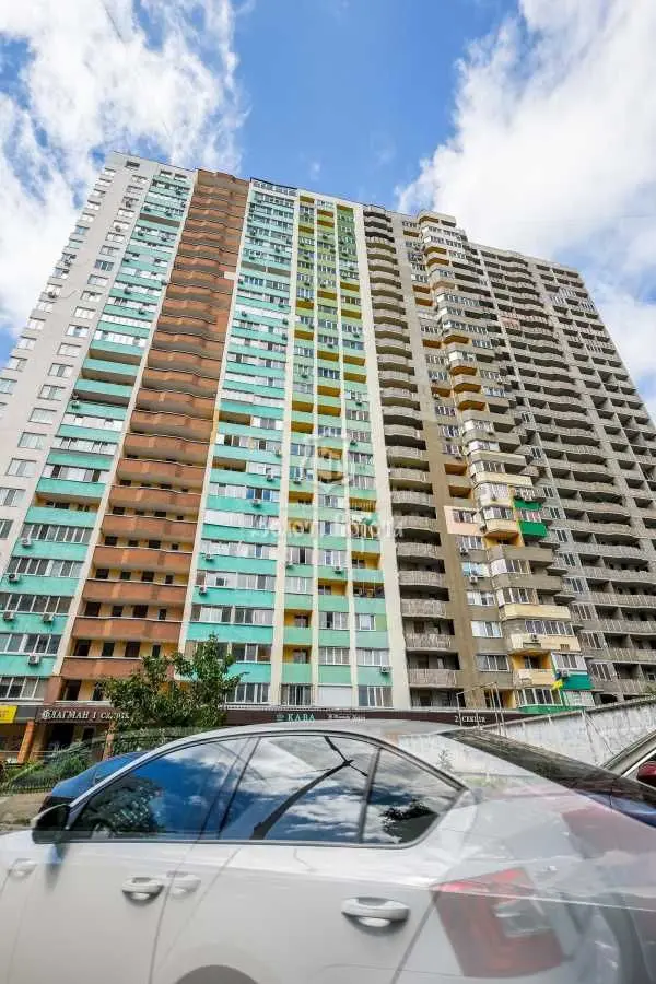 Фото Продаю 1 кімнатну квартиру, 29 кв. м, Лобачевського вул.  Київ, ціна: 34000 USD, код 6256