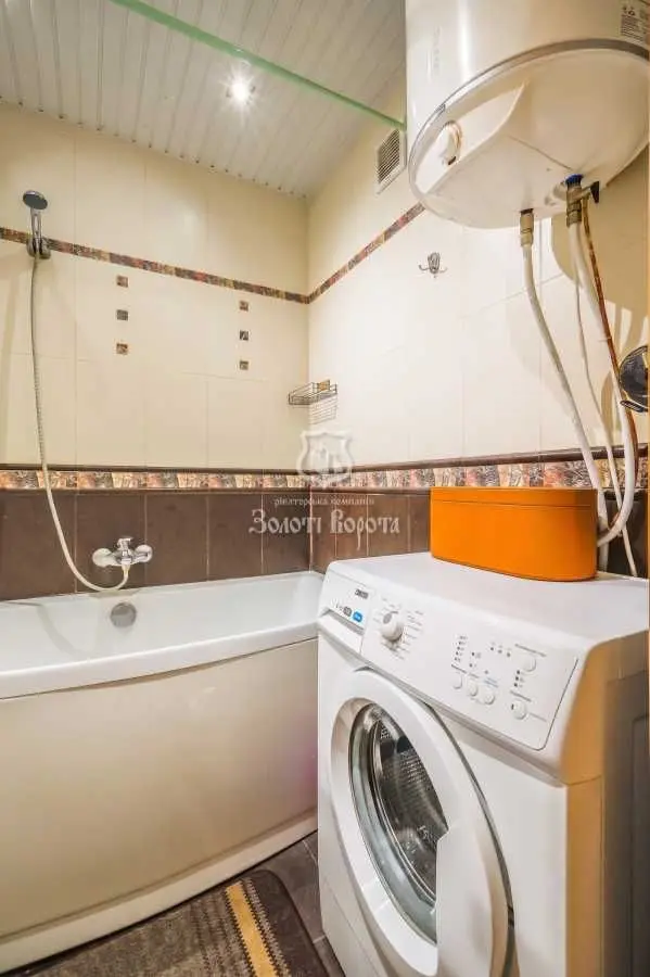 Фото Продаю 1 кімнатну квартиру, 42.1 кв. м, Володимира Жаботинського вул. (Муромська) 52 Київ, ціна: 43000 USD, код 6263
