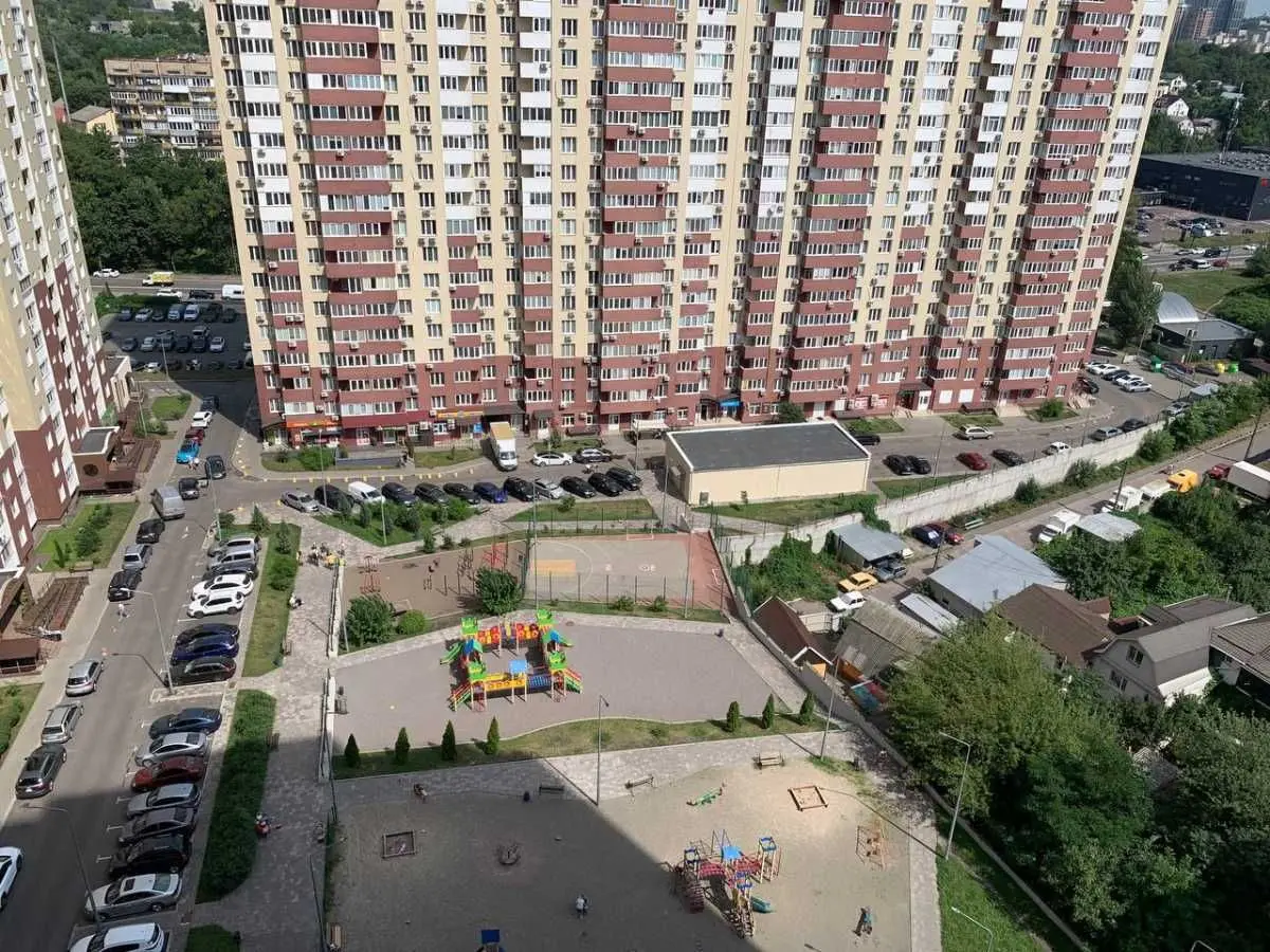 Фото Продаю 3 кімнатну квартиру, 98 кв. м, Ясинуватський пров. 11 Київ, ціна: 175000 USD, код 6271