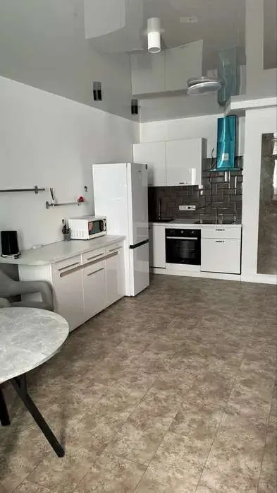Фото Продаю 2 кімнатну квартиру, 68 кв. м, Євгена Сверстюка вул. 6 Київ, ціна: 165 $, код 6273