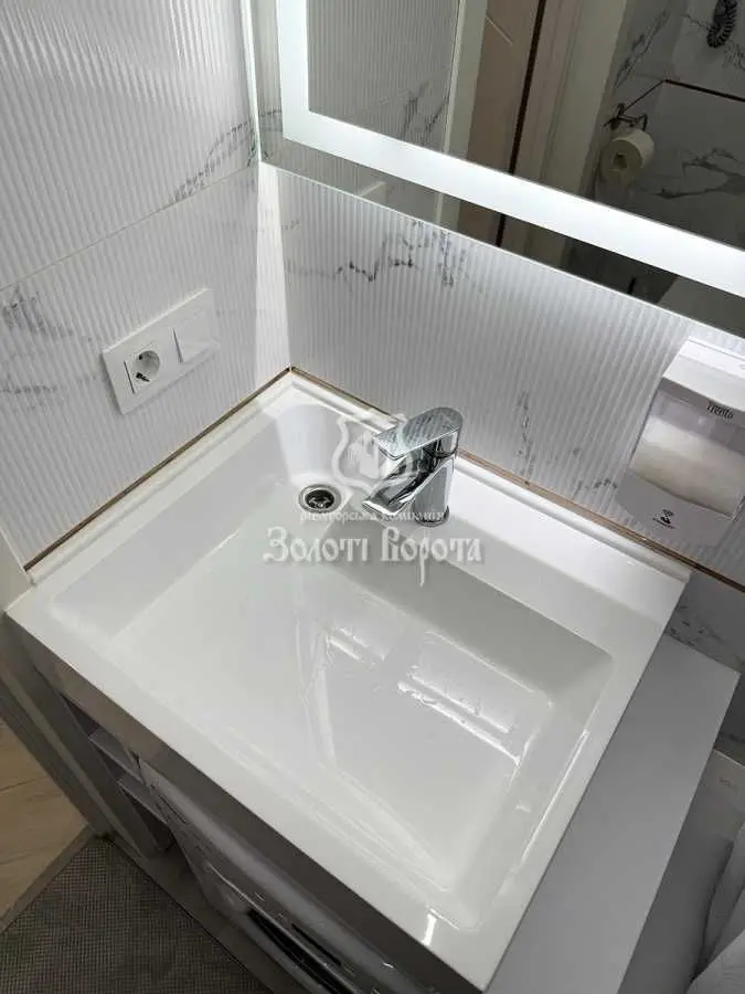Фото Selling a 1-room apartment, 25 sq.m., Kamianska Street (Dniprodzerzhynska Street)  Kyiv, price: 49900 USD, code 6276