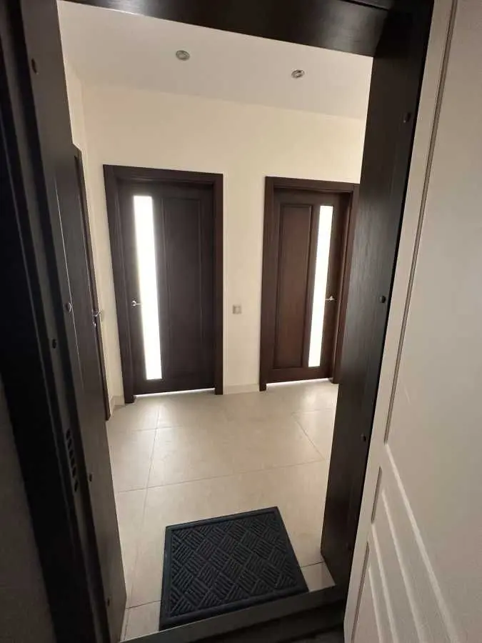 Фото Selling a 2-room apartment, 66.5 sq.m., Kakhovska Street  Kyiv, price: 129000 USD, code 6286