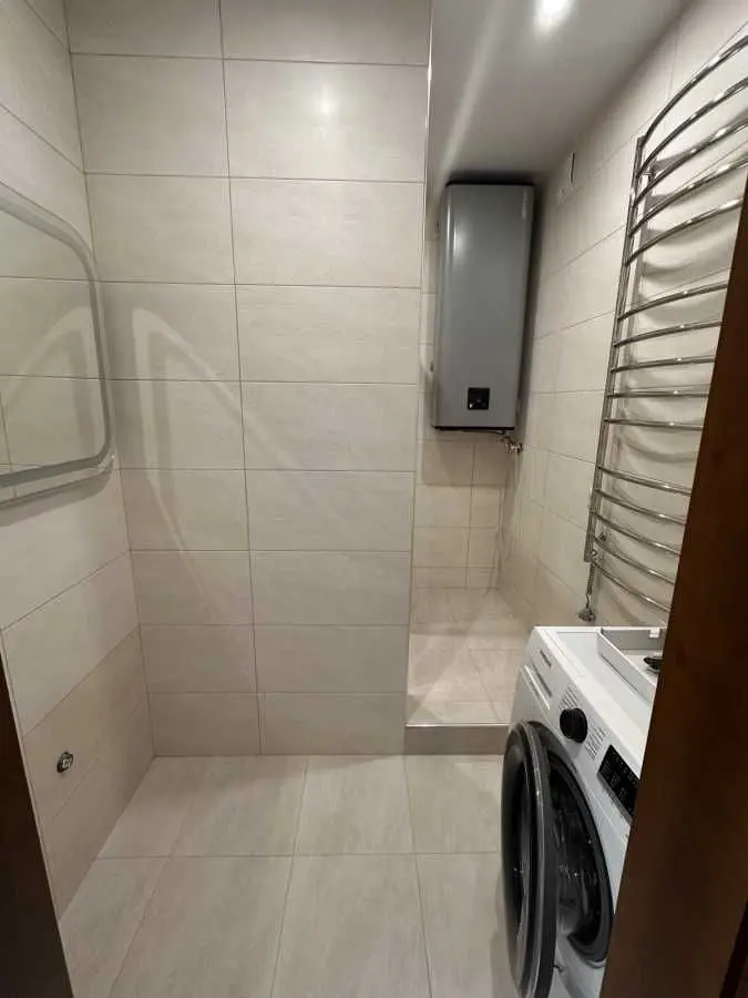 Фото Selling a 2-room apartment, 66.5 sq.m., Kakhovska Street  Kyiv, price: 129000 USD, code 6286