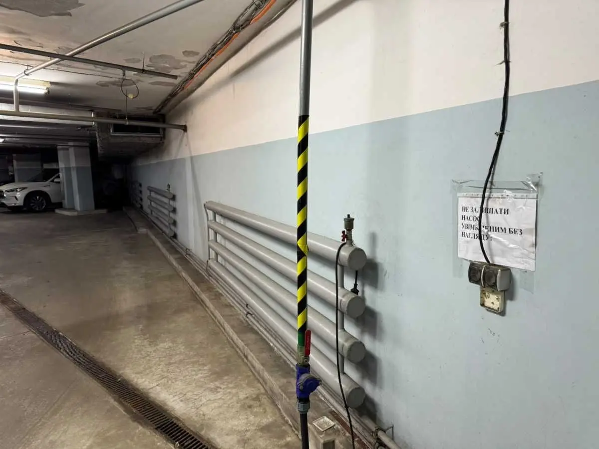 Фото Selling a parking space, garage, 12 sq.m., Ivana Honty Street 7 Kyiv, price: 22500 USD, code 6287