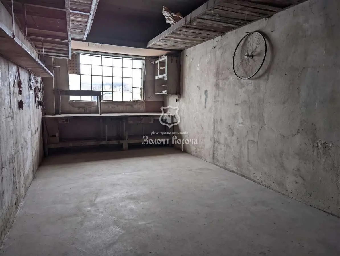 Фото Selling a parking space, garage, 16.2 sq.m., Berezniakivska Street 27 Kyiv, price: 9900 USD, code 6303