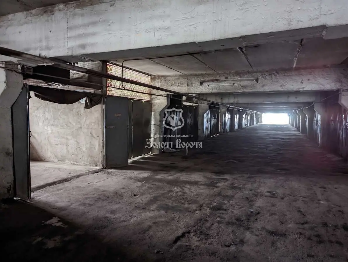 Фото Selling a parking space, garage, 16.2 sq.m., Berezniakivska Street 27 Kyiv, price: 9900 USD, code 6303