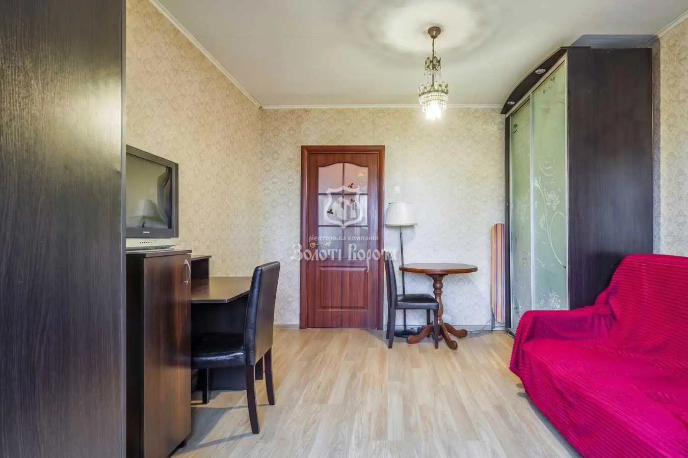 Фото Продаю 1 кімнатну квартиру, 33 кв. м, Милославська вул. 17а Київ, ціна: 46000 USD, код 6306
