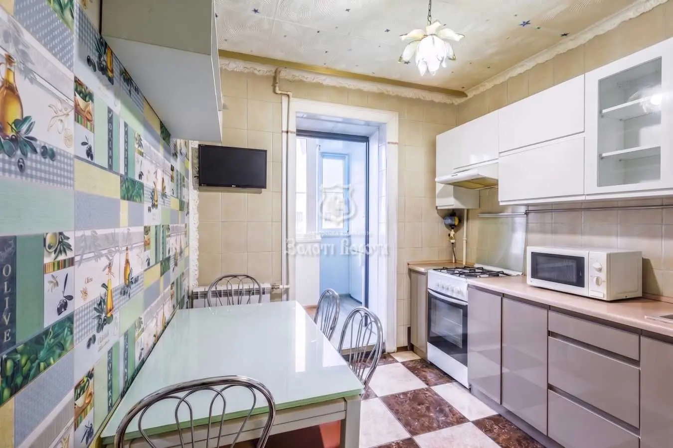 Фото Продаю 1 кімнатну квартиру, 33 кв. м, Милославська вул. 17а Київ, ціна: 46000 USD, код 6306