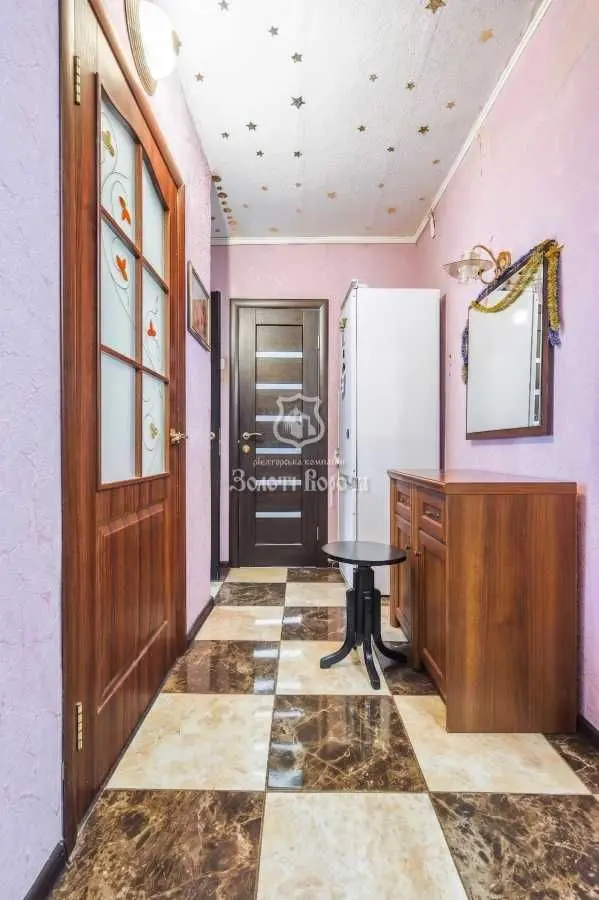 Фото Продаю 1 кімнатну квартиру, 33 кв. м, Милославська вул. 17а Київ, ціна: 46000 USD, код 6306