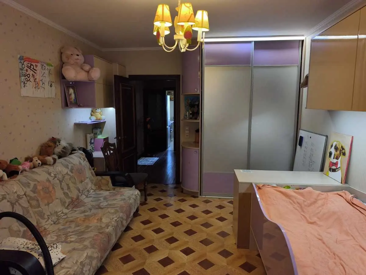 Фото Продаю 3 кімнатну квартиру, 98.2 кв. м, Здолбунівська вул. 13 Київ, ціна: 145000 USD, код 6312