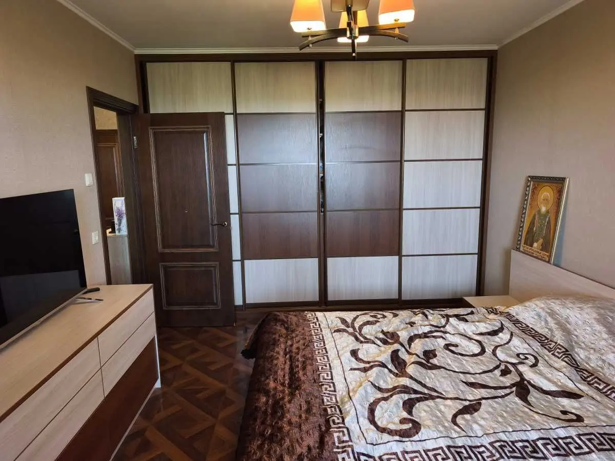 Фото Продаю 3 кімнатну квартиру, 98.2 кв. м, Здолбунівська вул. 13 Київ, ціна: 145000 USD, код 6312