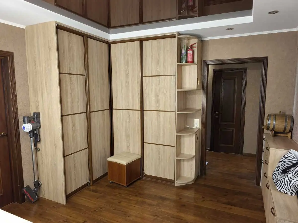 Фото Продаю 3 кімнатну квартиру, 98.2 кв. м, Здолбунівська вул. 13 Київ, ціна: 145000 USD, код 6312