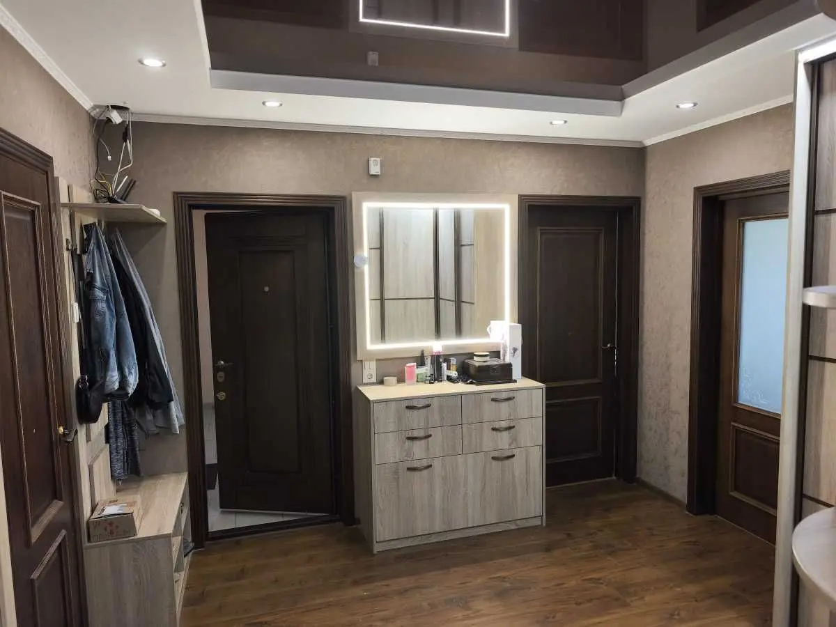 Фото Продаю 3 кімнатну квартиру, 98.2 кв. м, Здолбунівська вул. 13 Київ, ціна: 145000 USD, код 6312