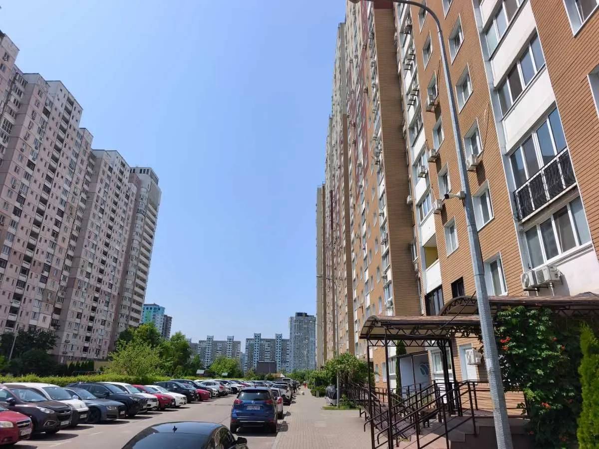 Фото Продаю 3 кімнатну квартиру, 98.2 кв. м, Здолбунівська вул. 13 Київ, ціна: 145000 USD, код 6312