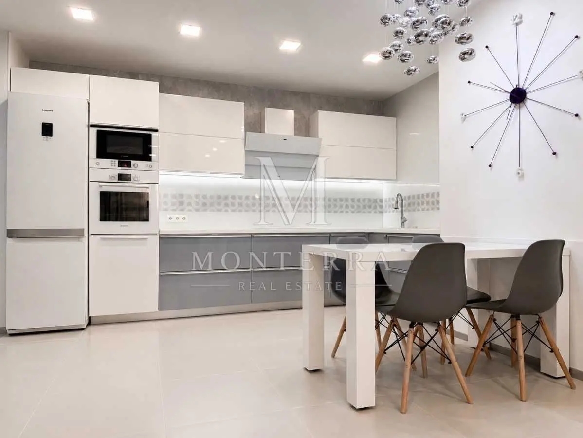 Фото Продаю 2-комнатную квартиру, 95.5 кв. м, Вышгородская ул. 45 Киев, цена: 217000 USD, код 6317