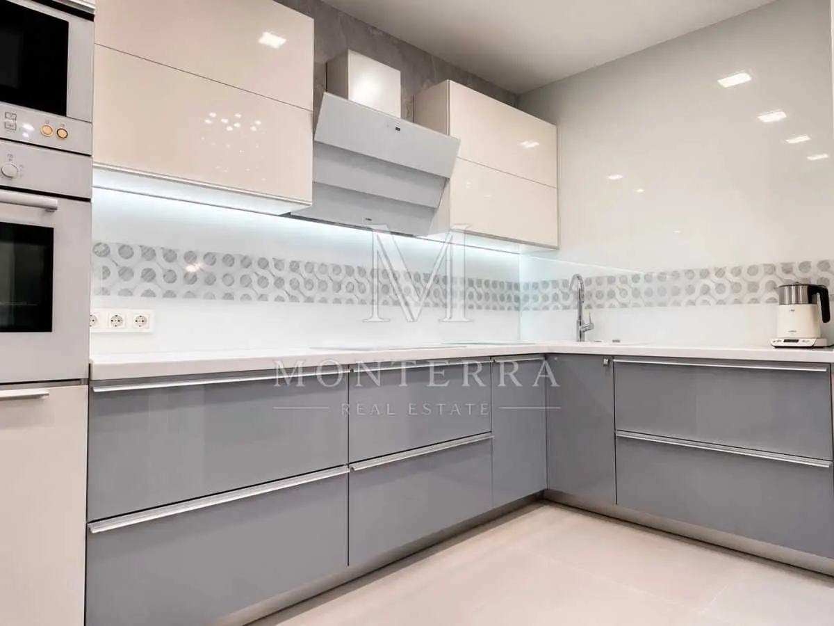 Фото Продаю 2-комнатную квартиру, 95.5 кв. м, Вышгородская ул. 45 Киев, цена: 217000 USD, код 6317