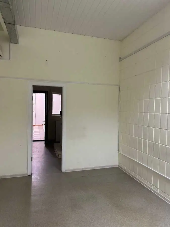 Фото Продаю склад, 320 кв. м, Прирічна вул.  Київ, ціна: 800 USD, код 6330