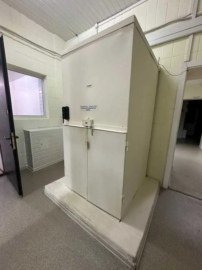 Фото Продаю склад, 320 кв. м, Прирічна вул.  Київ, ціна: 800 USD, код 6330
