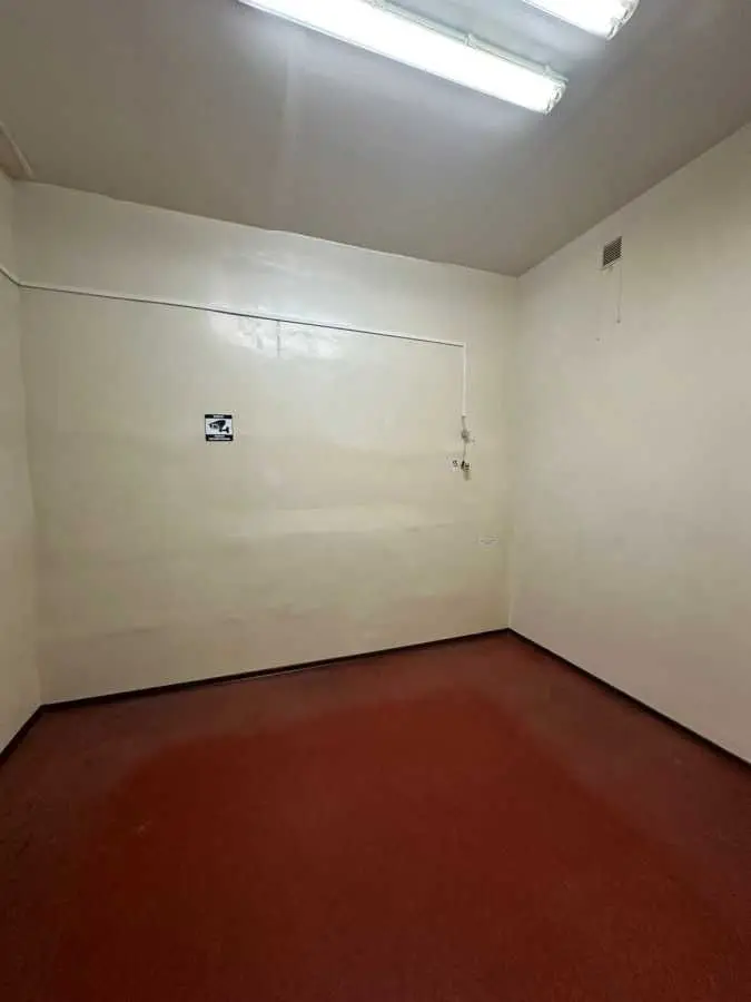 Фото Продаю склад, 320 кв. м, Прирічна вул.  Київ, ціна: 800 USD, код 6330