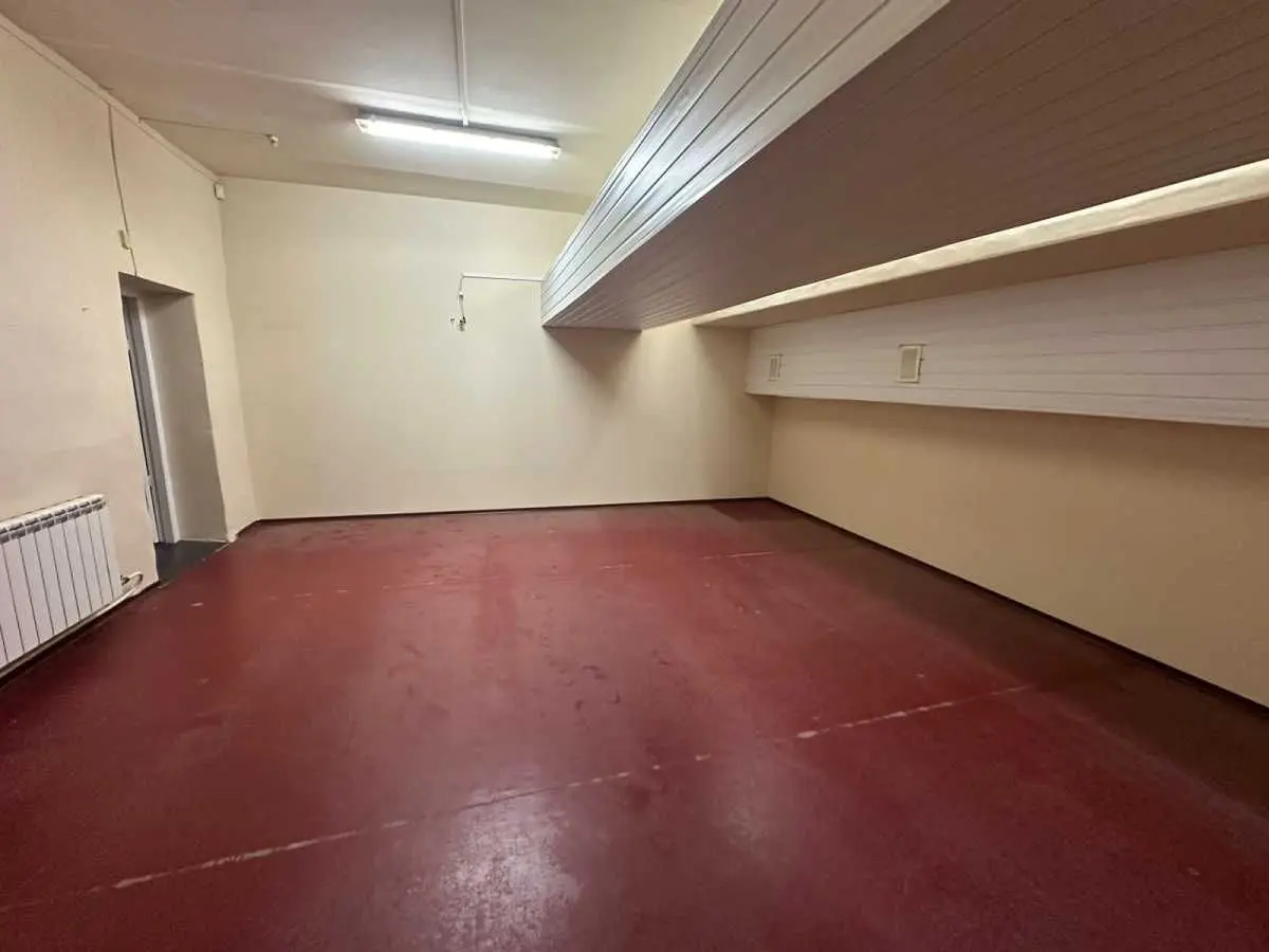 Фото Продаю склад, 320 кв. м, Прирічна вул.  Київ, ціна: 800 USD, код 6330
