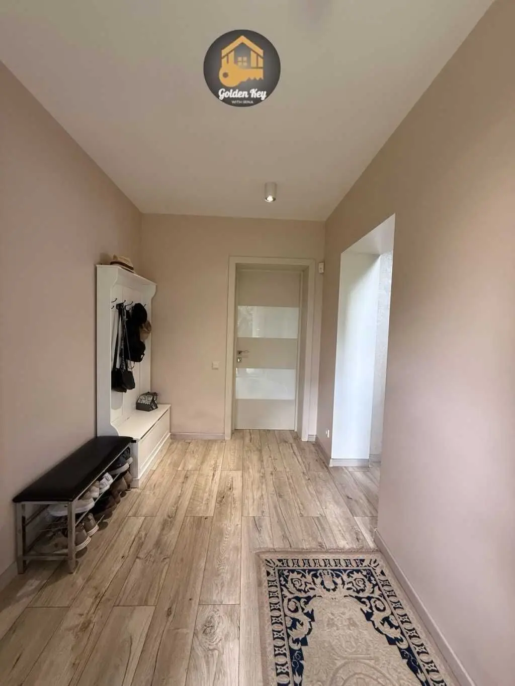 Фото Продаю дом, 250 кв. м, Іванковичі, цена: 385000 USD, код 6338