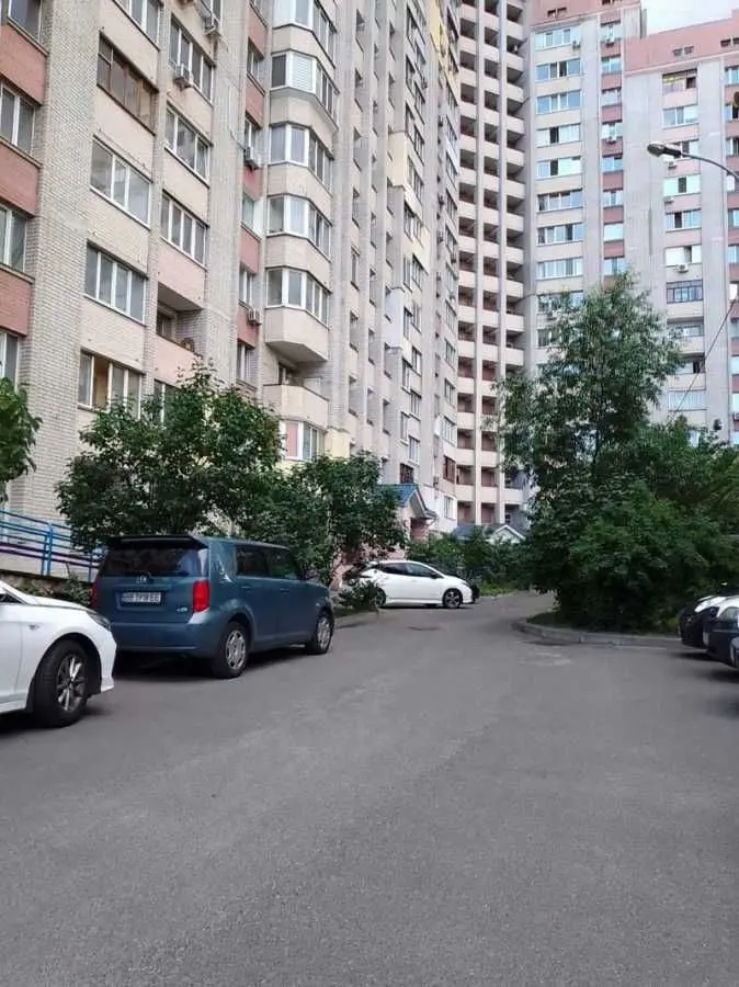 Фото Продаю 1-комнатную квартиру, 52 кв. м, Алматинская ул. (Алма-Атинская)  Киев, цена: 47000 USD, код 6344