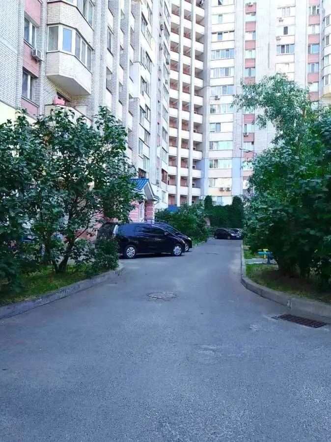 Фото Продаю 1-комнатную квартиру, 52 кв. м, Алматинская ул. (Алма-Атинская)  Киев, цена: 47000 USD, код 6344